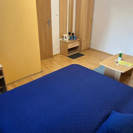 Nikol 게스트하우스 3*